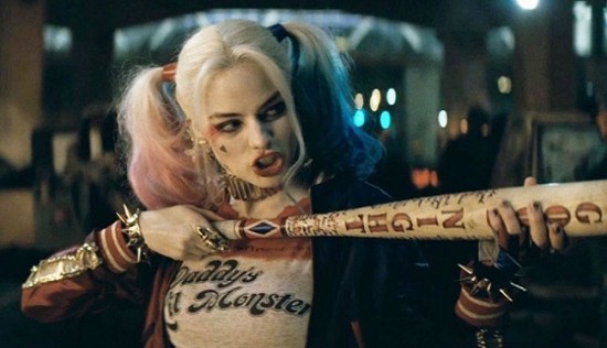 suicide-squad-harley-quinn-baseball-bat-02